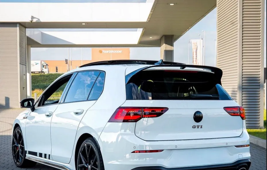 huur Volkswagen Golf 8 GTI Clubsport 1