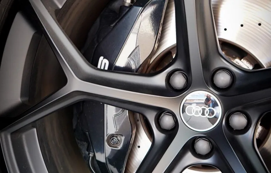 huur Audi RS7 Performance 1