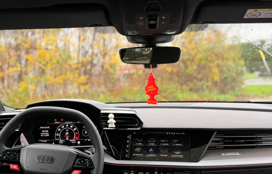 huur Audi RS3 Sportback (2025) 1