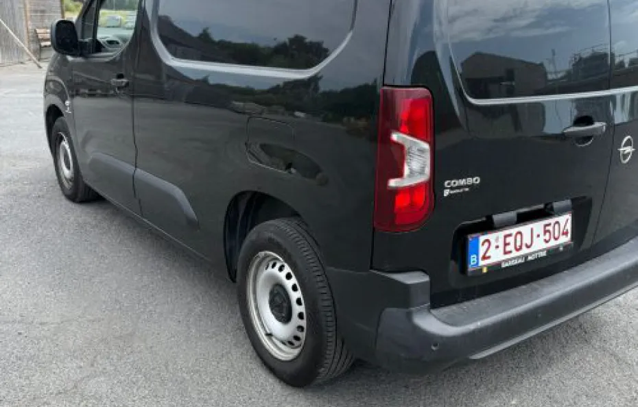 huur Opel Combo 1