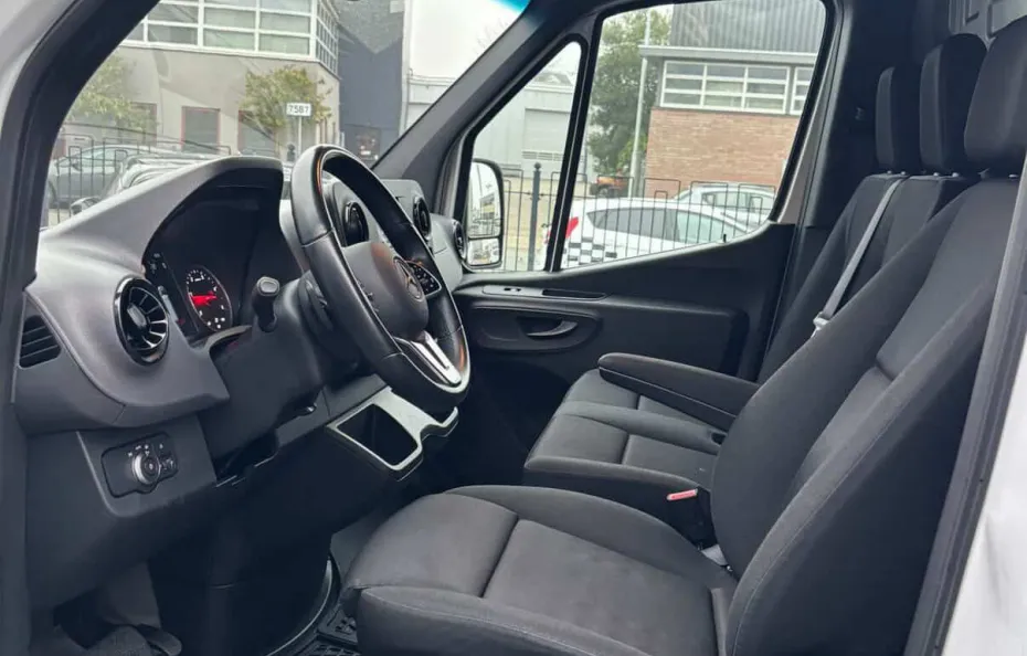 huur Mercedes Sprinter 1